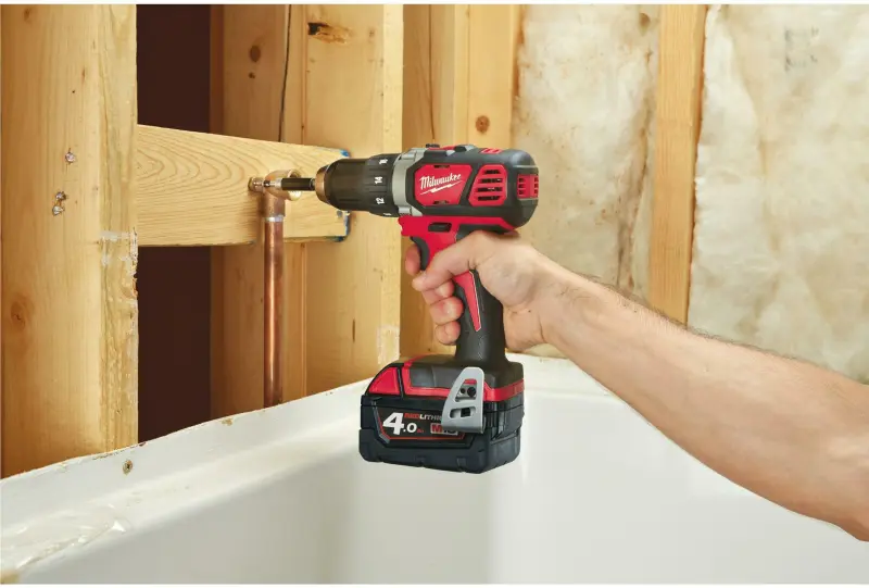 Aku vrtací šroubovák Milwaukee M18 BDD-402C (4,0 Ah) (MI4933443565)
